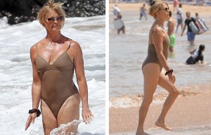 Goldie Hawn looked sensational as she went for a dip in the ocean