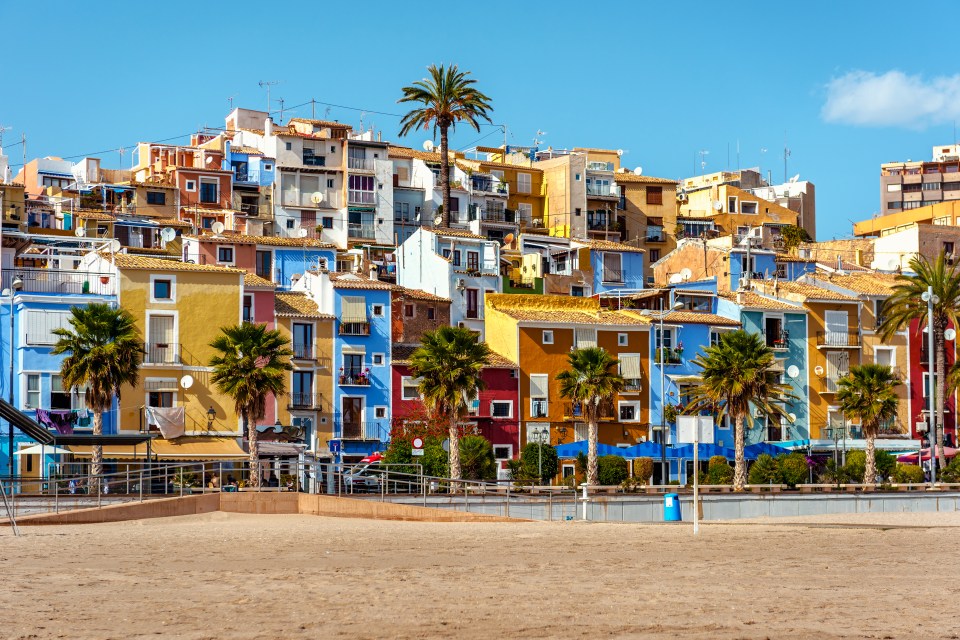 Alicante in the Costa Blanca has seen an average price decrease making it a more affordable choice for your summer 2019 holiday