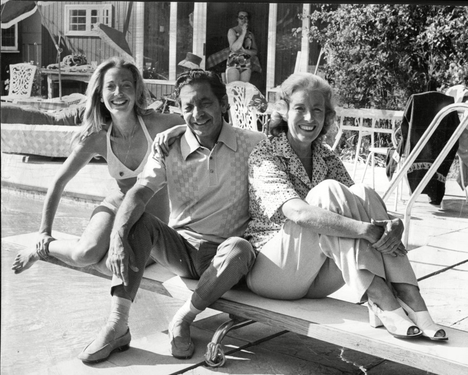 Vera Lynn With Her Daughter Virginia Lewis And Husband Harry Lewis At Their Home In Ditchling Sussex