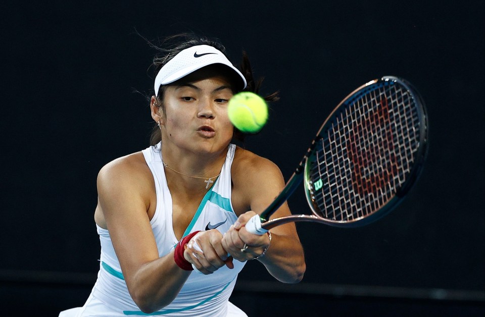 Raducanu had to rely on her backhand as her main weapon of attack