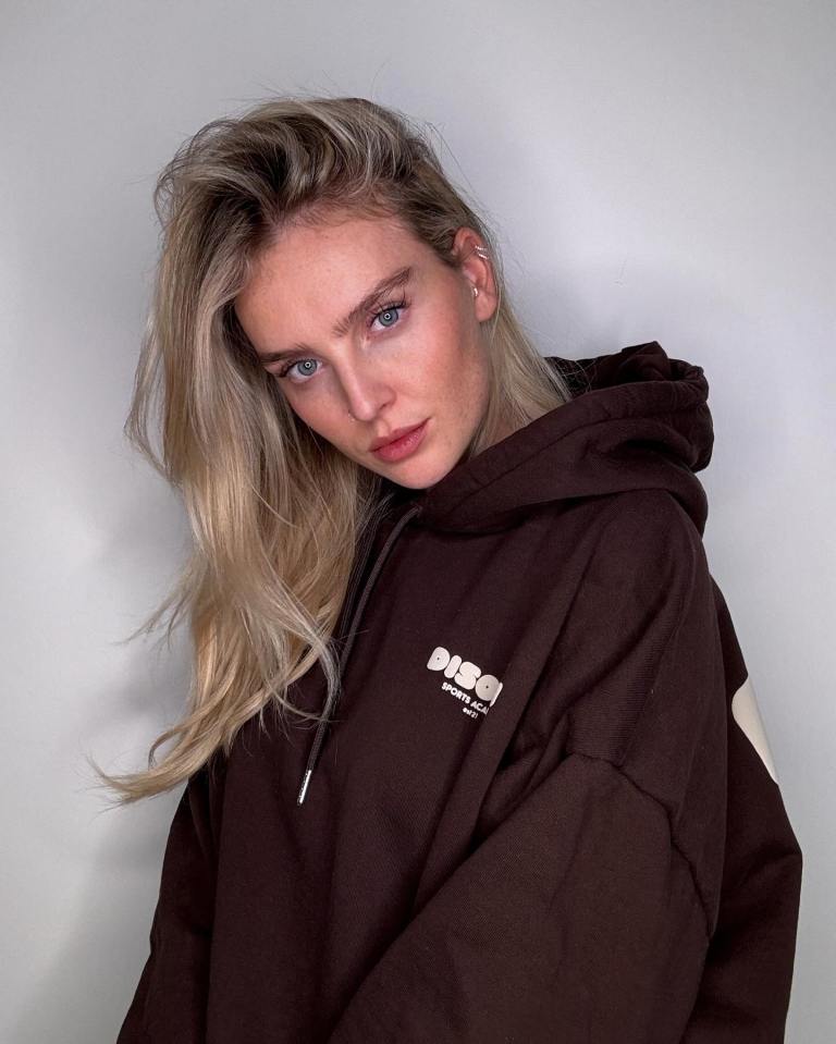 Fresh faced Perrie Edwards,