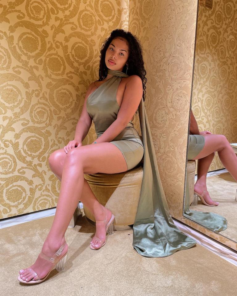 An insider said 'Jude thinks Rmani is stunning — she is exactly his type'