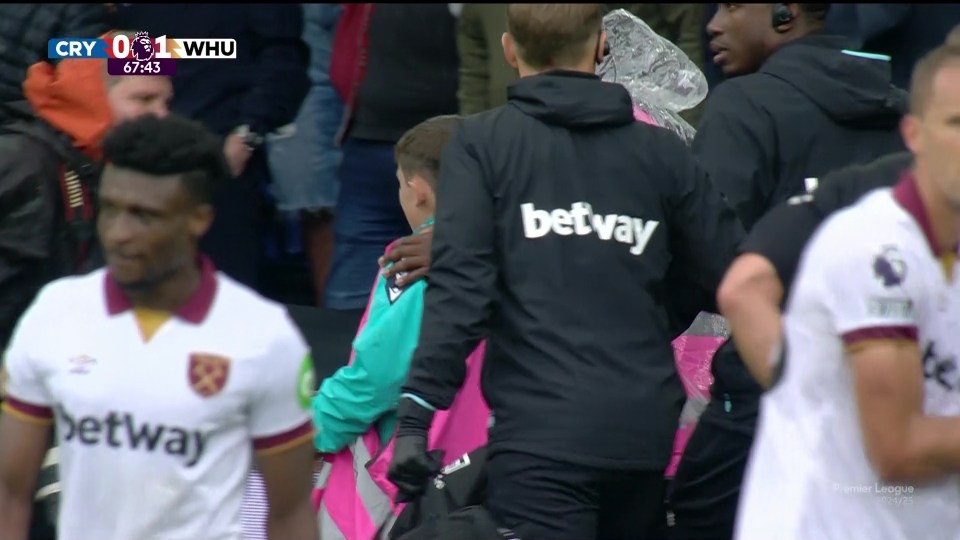 a man wearing a jacket that says ' betway ' on it