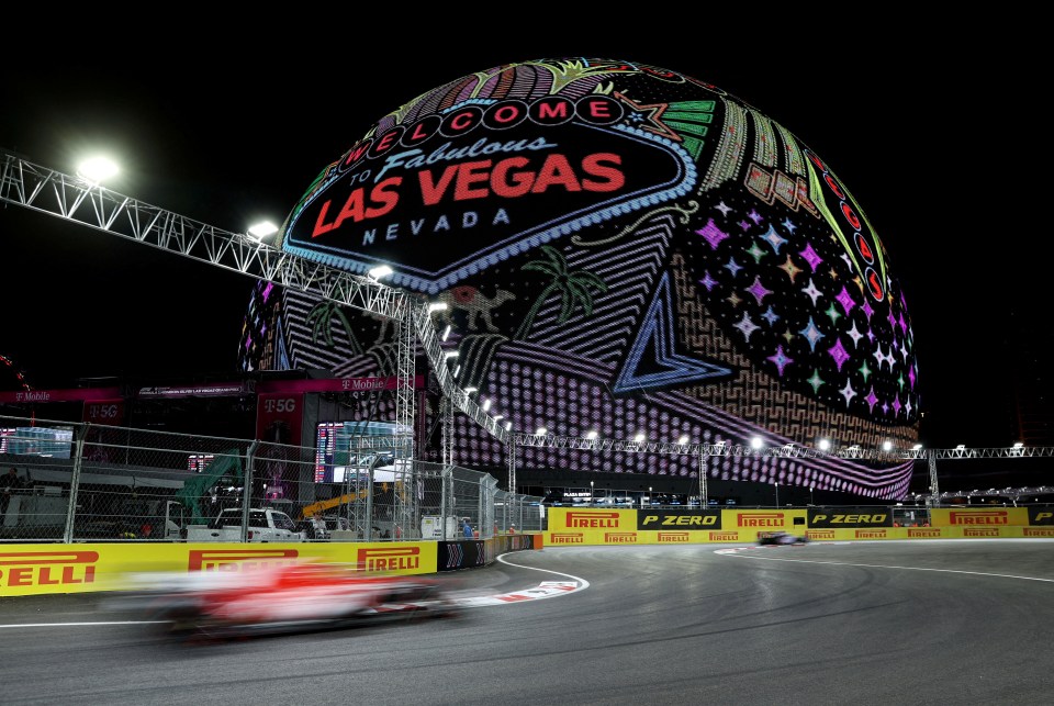 a large neon sign that says welcome to fabulous las vegas nevada