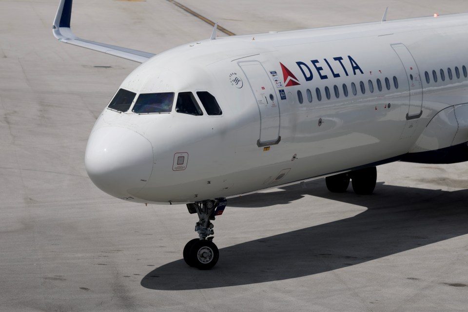 Delta Air Lines plane at Fort Lauderdale-Hollywood International Airport.