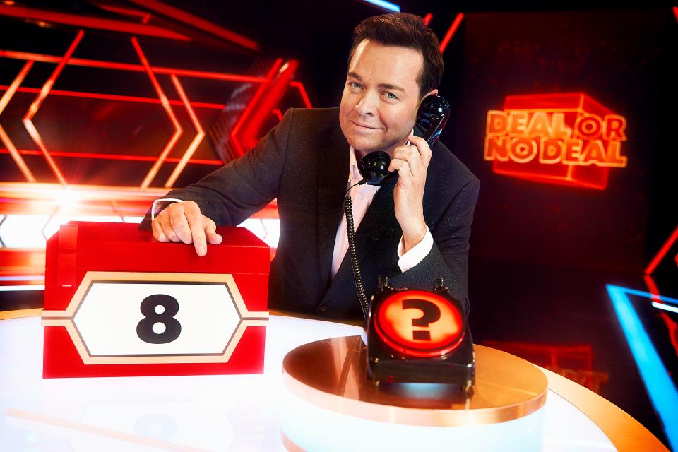 Stephen Mulhern on the set of Deal or No Deal.