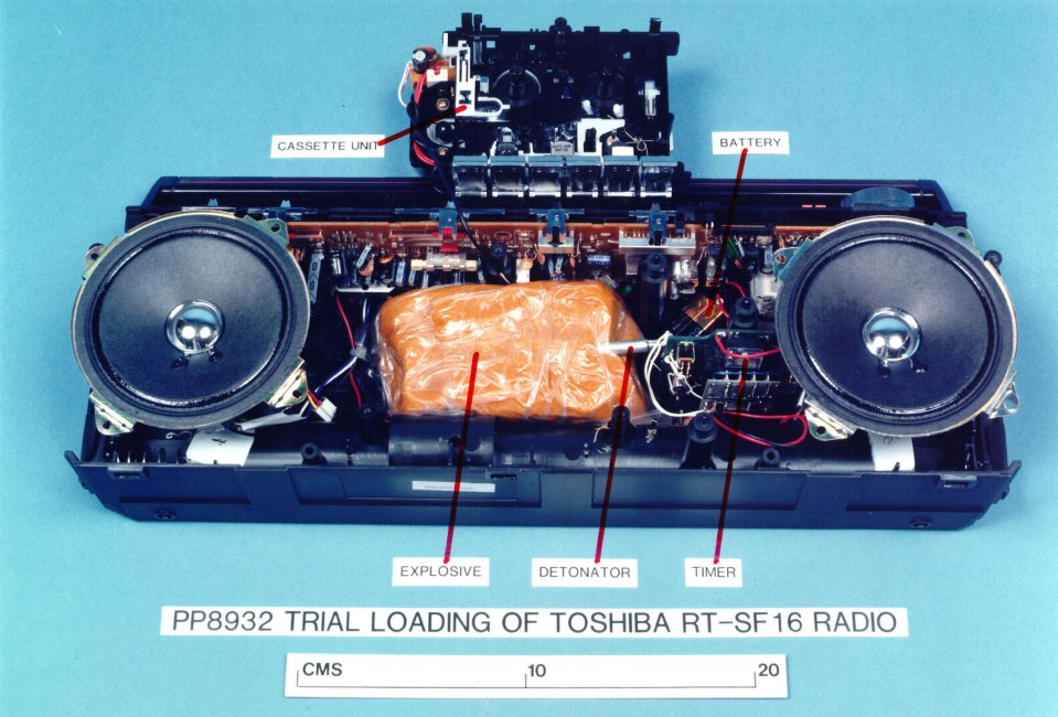 Diagram of a Toshiba RT-SF16 radio with explosives, detonator, and timer.