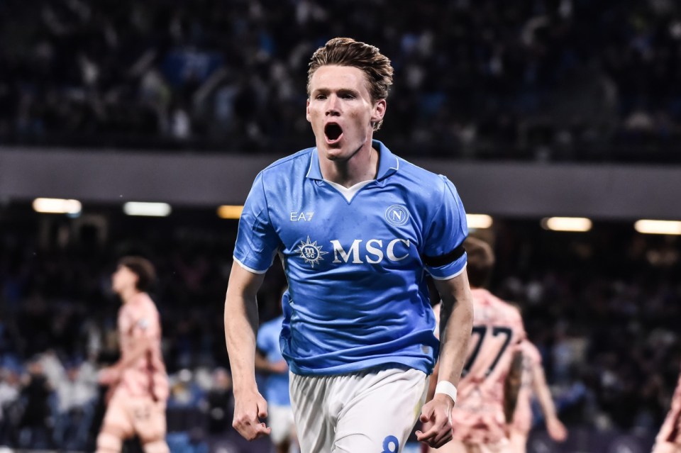 NAPLES, ITALY - APRIL 27: Scott McTominay of SSC Napoli celebrates after scoring a goal to make it 1-0 during the Serie A match between Napoli and Torino at Stadio Diego Armando Maradona on April 27, 2025 in Naples, Italy. (Photo by Ivan Romano/Getty Images)