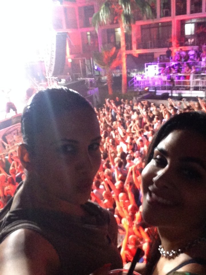 Selfie of two women at a Craig David concert.