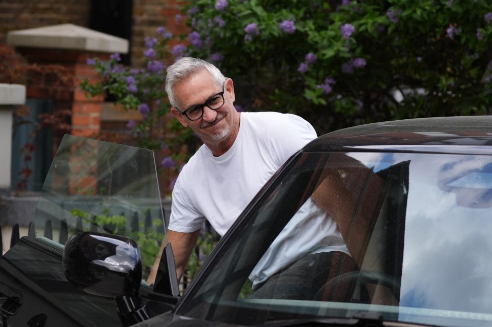 Gary Lineker getting into a car.
