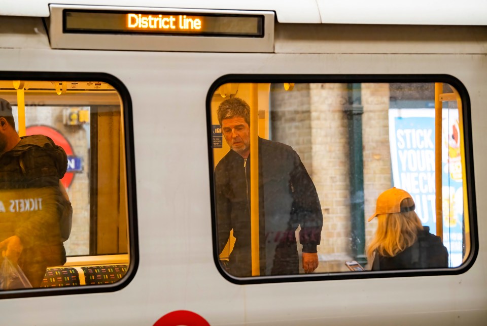 Noel Gallagher on the District Line.