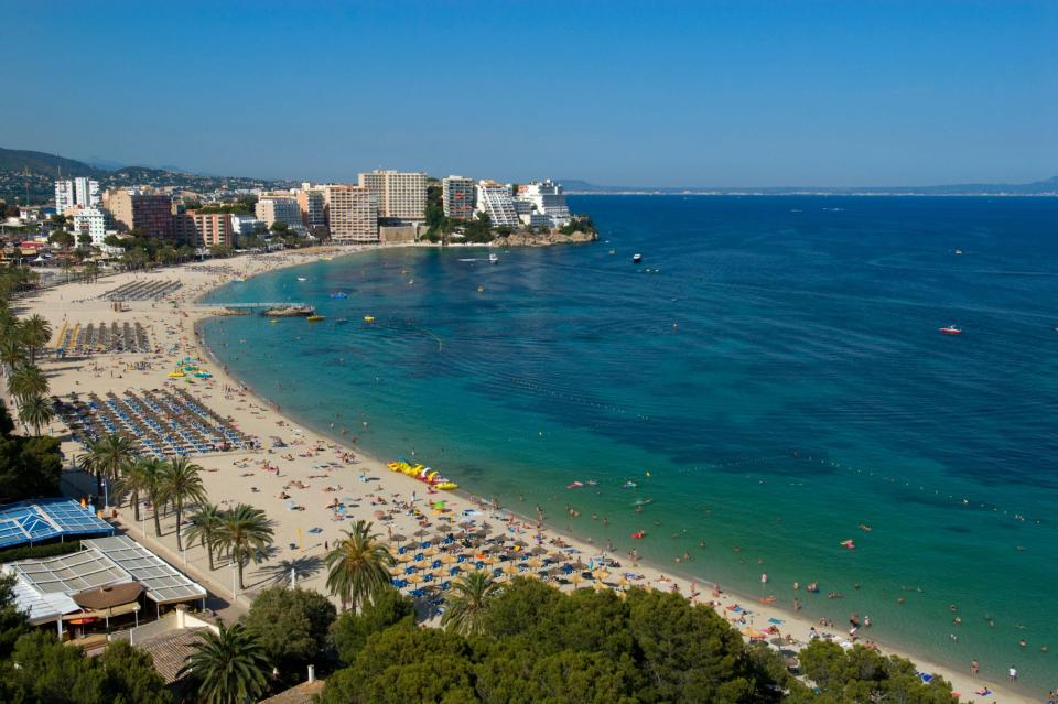  Cloudreach takes its employees on holidays for free