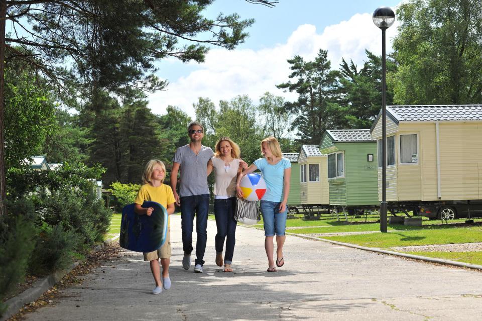 The parks are filled with activities and entertainment, including high ropes courses, bungee jumping, laser tag, crazy golf, and kids' clubs