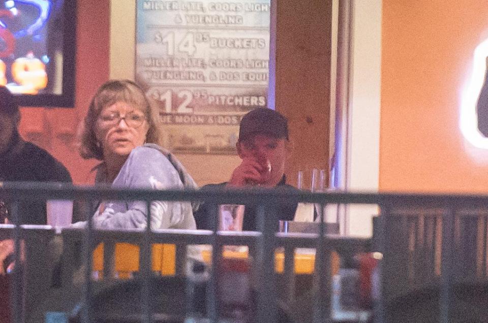  Wayne began drinking at the Pier House 60 at 4:20pm