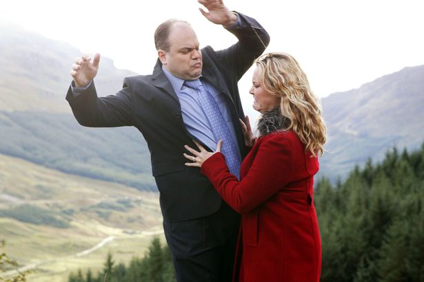 His character pushed off a cliff by girlfriend Janine Butcher and killed
