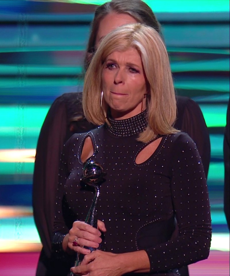 She broke down in tears as she accepted the award