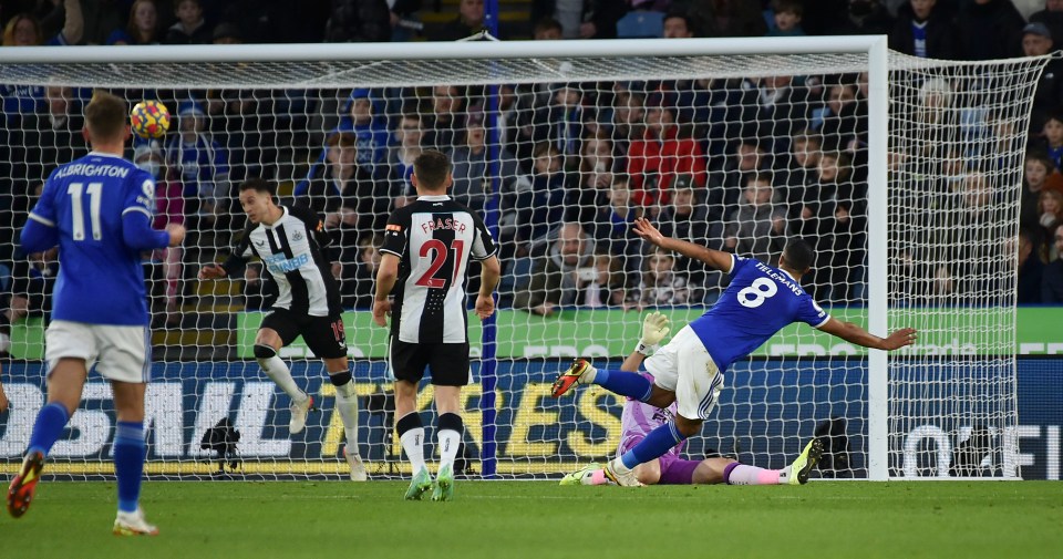 Tielemans put the Foxes three to the good with a brilliant finish in the 81st minute