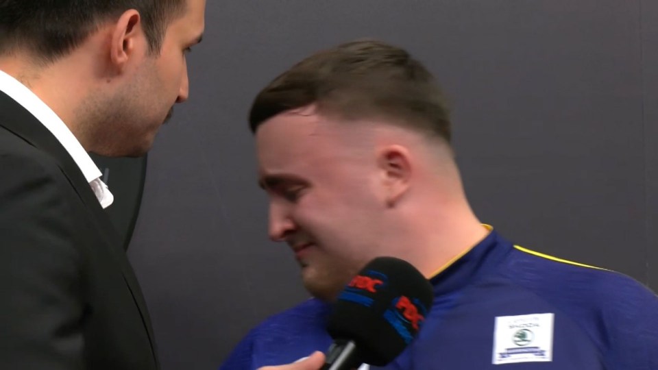 Luke Littler cries after losing to Peter Wright</p>
<p>LUKE LITTLER was furious with the crowd and burst into tears after Peter Wright came back to shock him in the German Championship final.