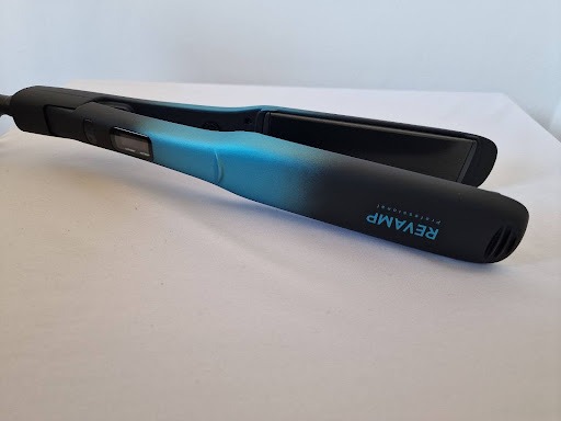 best-straighteners-for-short-hair